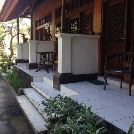 Agung And Sue Watering Hole I Hotel Sanur Eksteriør billede